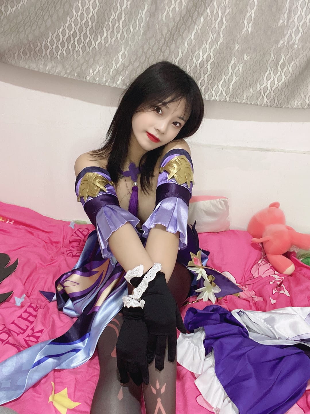 六碗鱼子酱 (2) 六碗鱼子酱 (2)