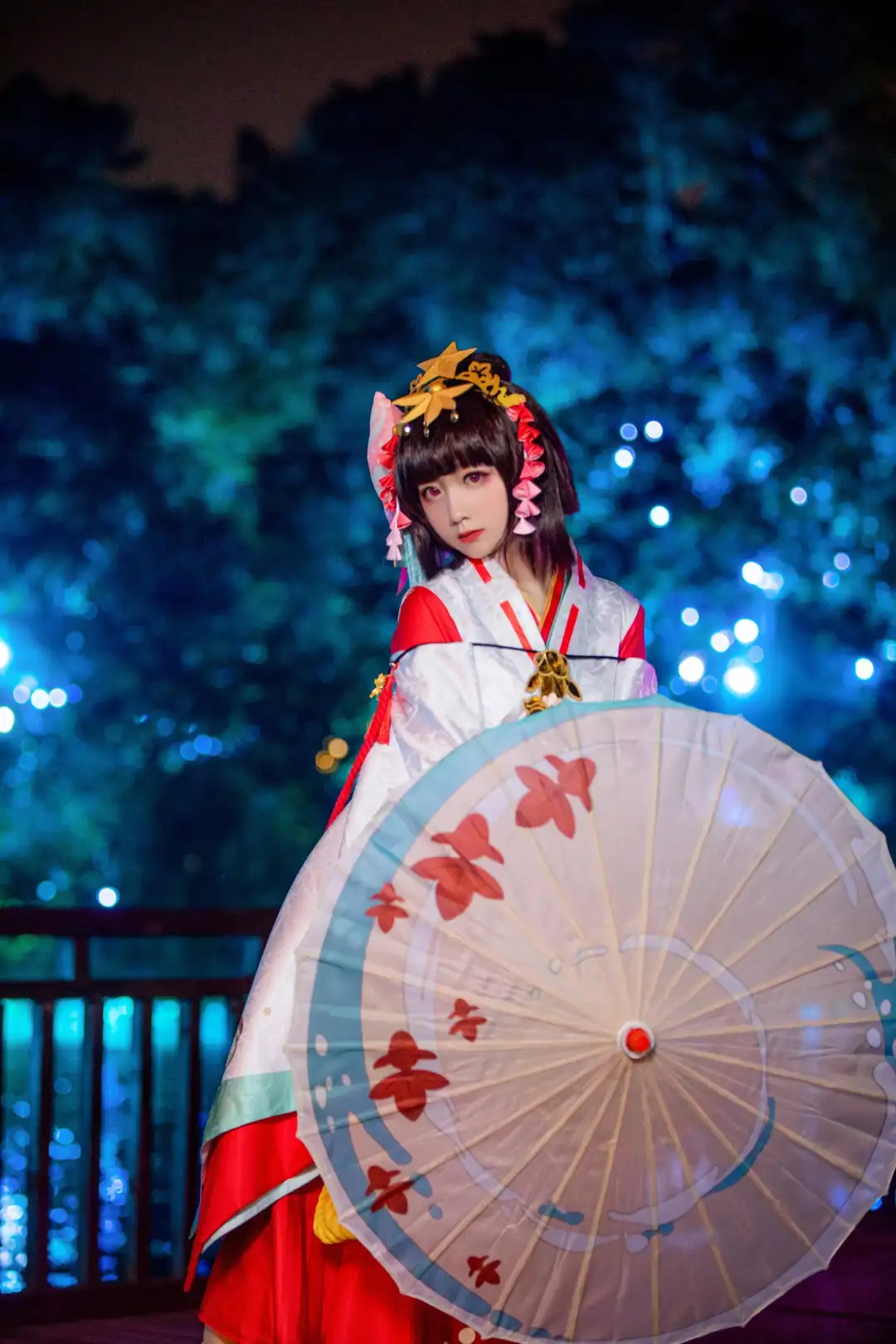 弦音sic 白红衣装金鱼蓝浪伞木桥夜景 弦音sic 白红衣装金鱼蓝浪伞木桥夜景